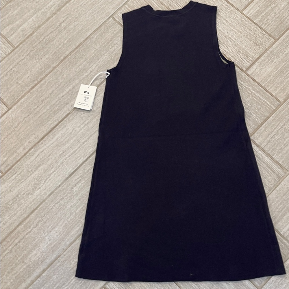 Floral Sleeveless Navy Sweater Dress - Picture 5 of 5
